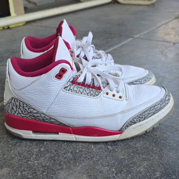 Air Jordan 3 Cardinal Red White